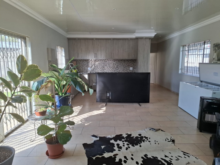 4 Bedroom Property for Sale in Park West Free State